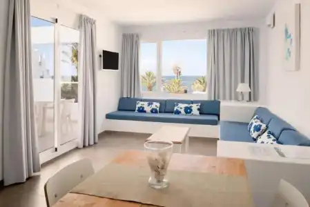 Neptuno Apartments - 69