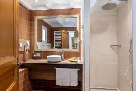 Auberge Cavaliere du Pont Des Bannes - 79