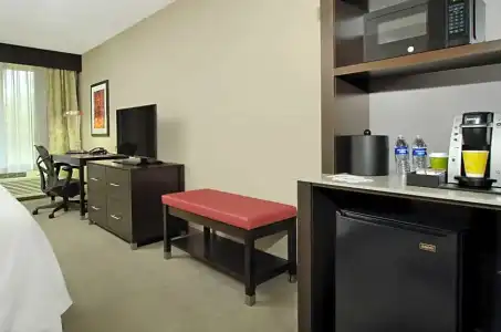 Hilton Garden Inn Sonoma County Airport - 67