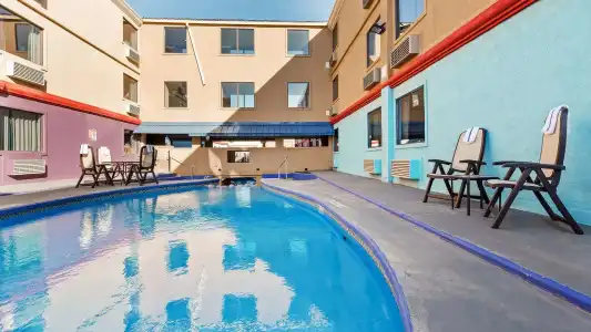 SureStay Plus by Best Western Lubbock Medical Center - 13
