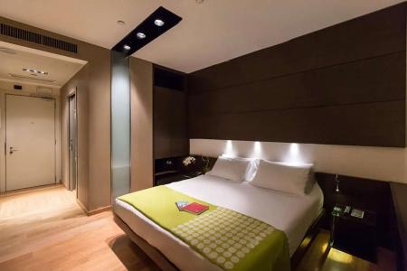 Best Western Plus The Hub - 43