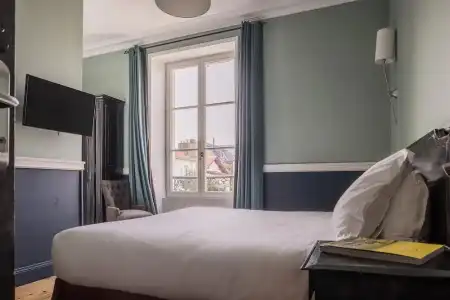 Hôtel St-Julien - 104