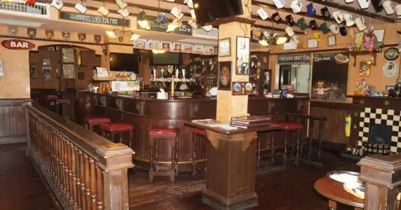 Queen Victoria Inn. - 16