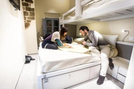 Little Italy Boutique Hostel - 56