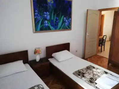LaRos Apartments - 64