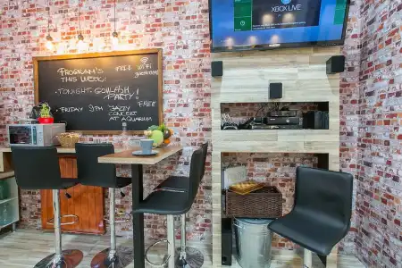 Friends Hostel - 11