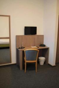 Sächsischer Hof - 3