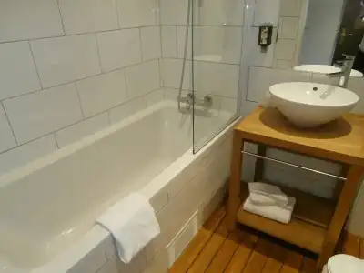 Hôtel de La Paix - 17