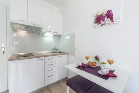 Cina Apartments - 212