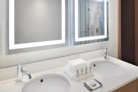 Holiday Inn & Suites - Festival City Mall, an IHG - 35