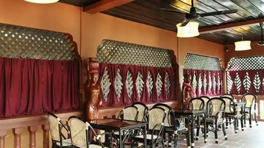 Lux Guesthouse - 14