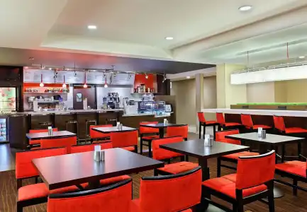 Courtyard by Marriott Knoxville Cedar Bluff - 26