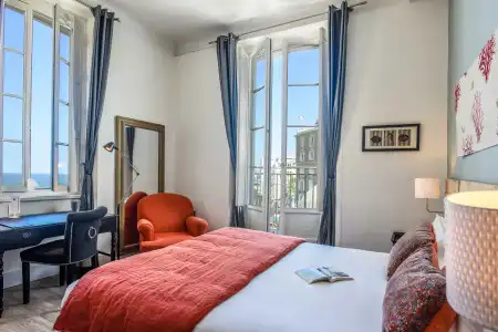 Hôtel de L'Océan et Restaurant - Coeur de Ville - 24