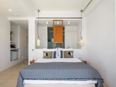 Bluetopia Suites - 4