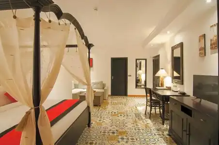 La Rose Suites - 160