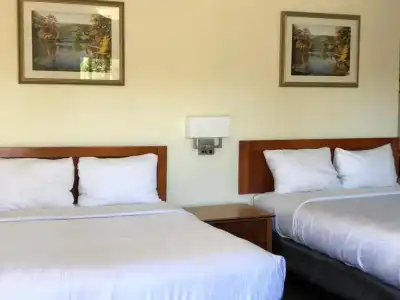 Monticello Motel - 14