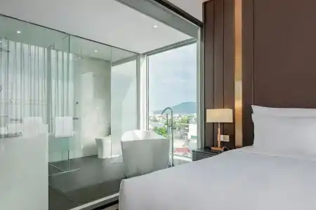Le Sands Oceanfront Danang - 76