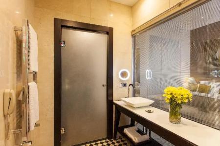 Quentin Boutique - 72