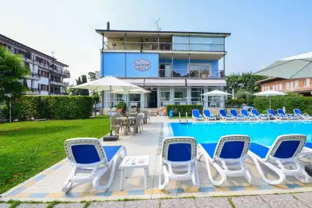 His Sirmione - Lakeview Pool - 13