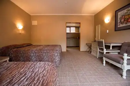 Distinction Coachman, Palmerston North - 36