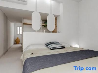 Muses Cycladic Suites - 205