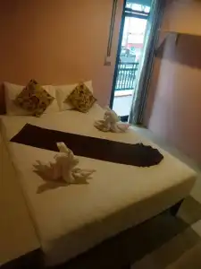 The Guest - Hostel - 66