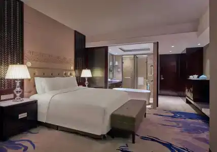 Hilton - 4