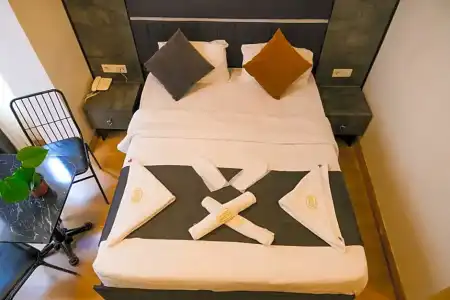 La Pazza Suites - 19