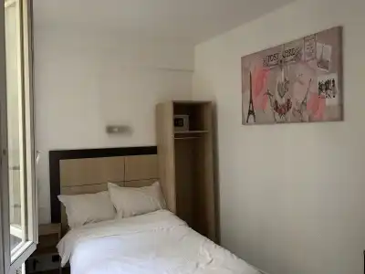 Hôtel De Bordeaux - 19