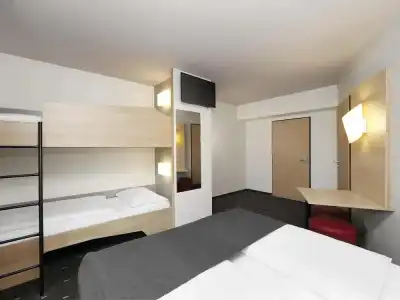 B&B Berlin-Alexanderplatz - 35