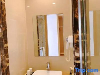 GreenTree Inn Shanghai Fengxian District Xiaotang Road - 54
