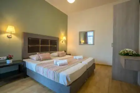 Alianthos Beach - 5