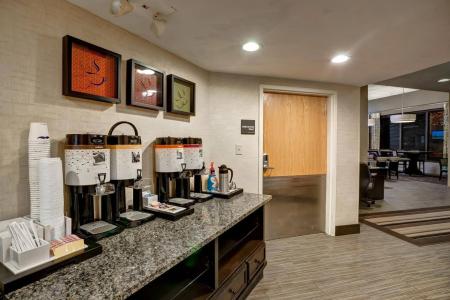 Hampton Inn Norfolk-Naval Base - 30