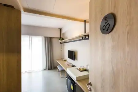 Snoozz - Hostel - 72