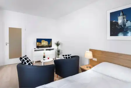 CityWest Apartments - 17
