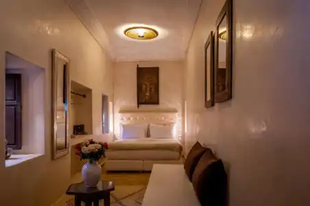 Riad Haraka - 28