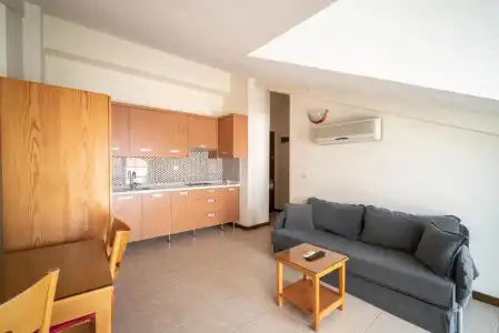 Fora Apart - 53