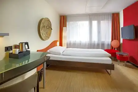 Ramada by Wyndham Baden du Parc - 36