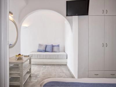 Blue Dolphins Apartments - 4