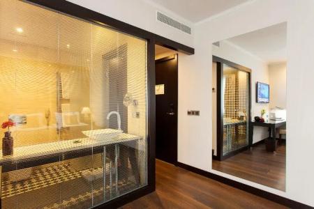 Quentin Boutique - 61