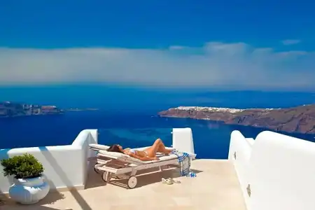 Above Blue Suites - 134