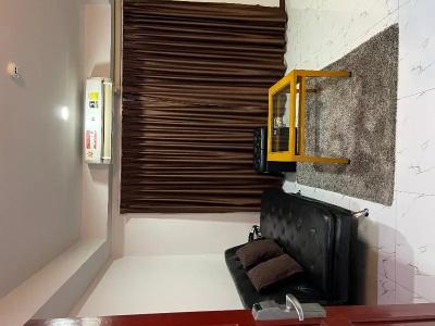 Mall Suites - 493