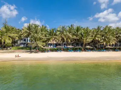 L'Azure Resort and Spa - 54