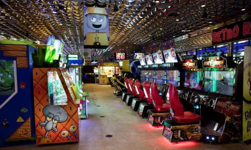 Peppermill Resort Spa Casino - 14