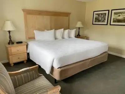 Moseley Cottage Inn & Town Motel - 16