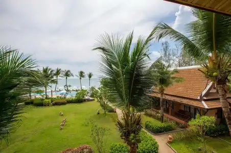 Lanta Casuarina Beach Resort - 76