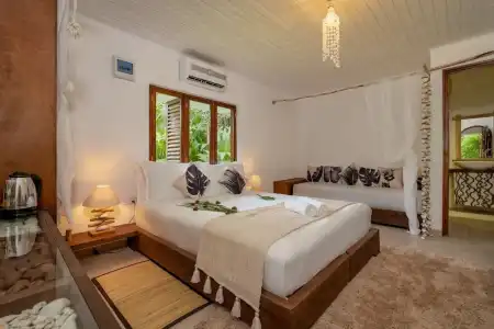 Bliss Praslin - 23
