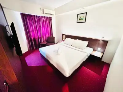 YT Midtown - 15