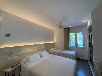 Hostal Rom - 33