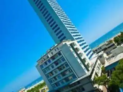 Esplanade - 16